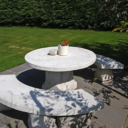 Cradog Farmhouse Couette-café 3*